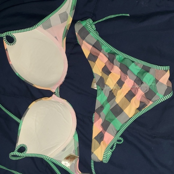 Plaid bikini - Picture 2 of 5